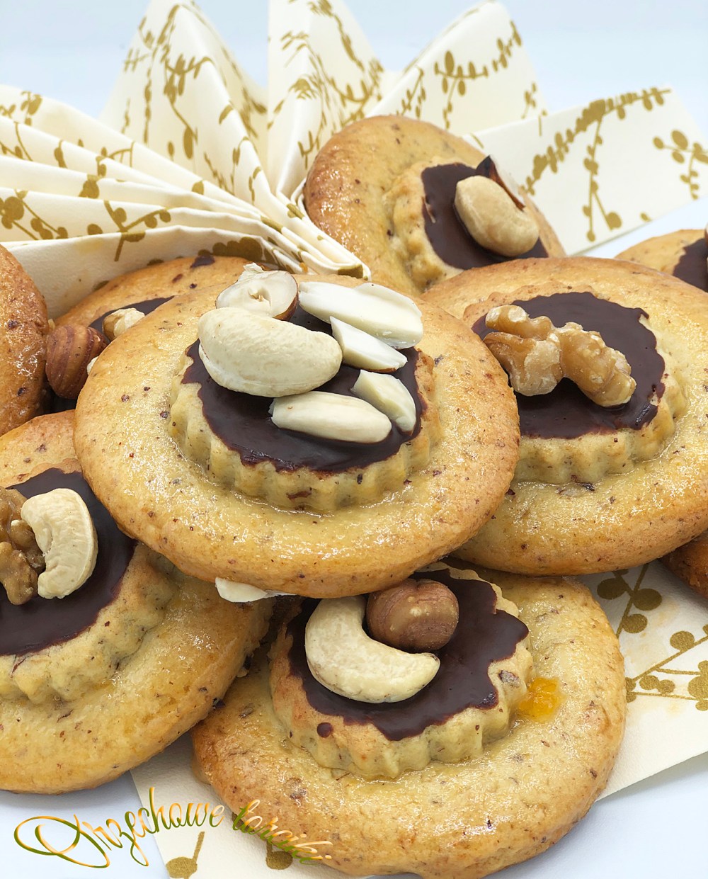 ciastka z orzechami i imbirem