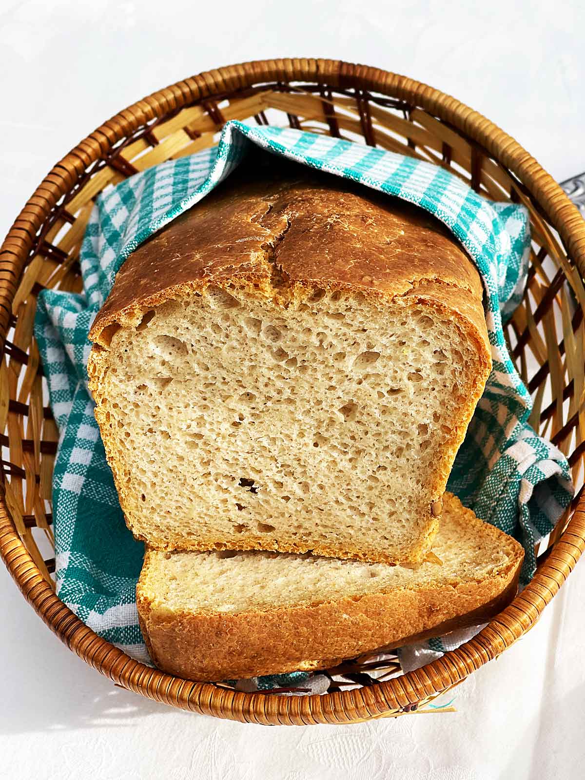 Chrupiący chleb z mąką duru