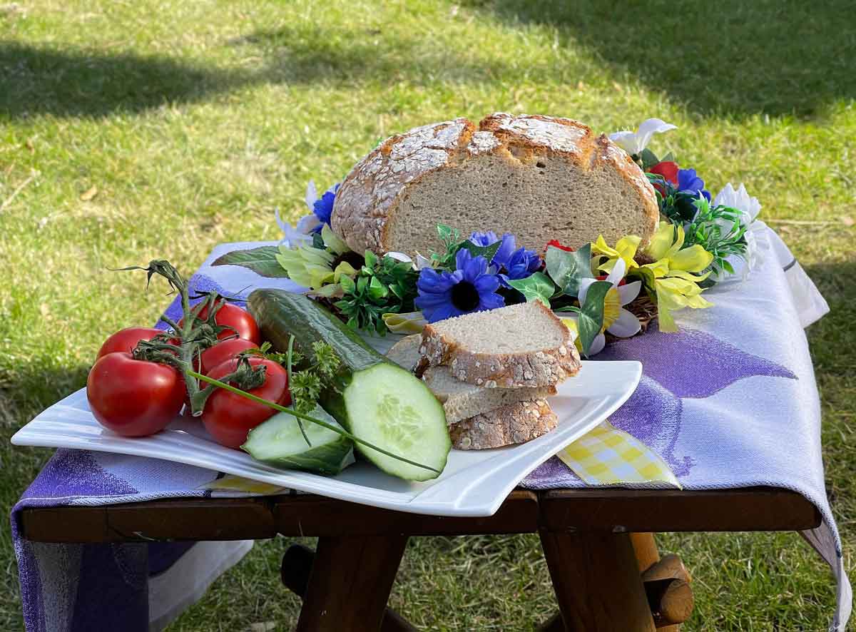 Chleb wiosenny z naparem