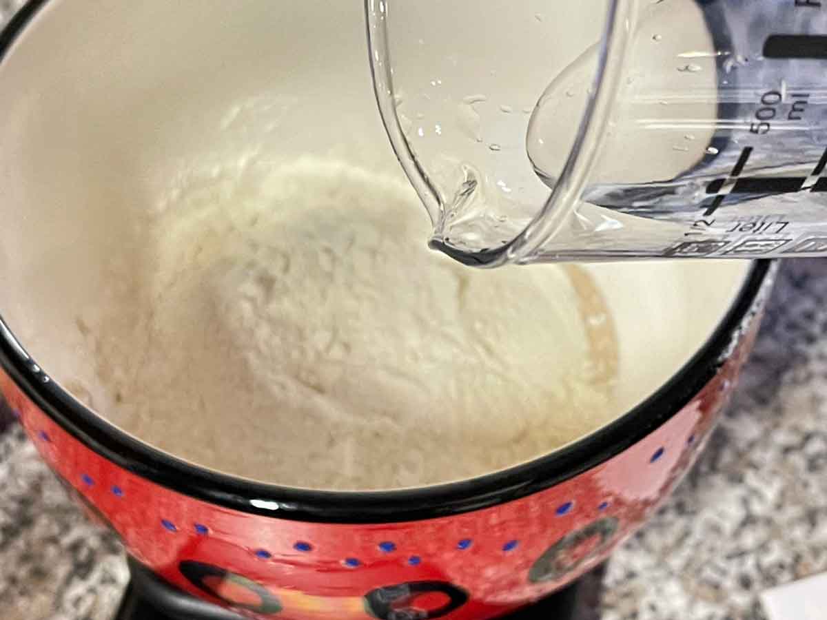 przygotowujemy zakwas z zaczynem pszennym