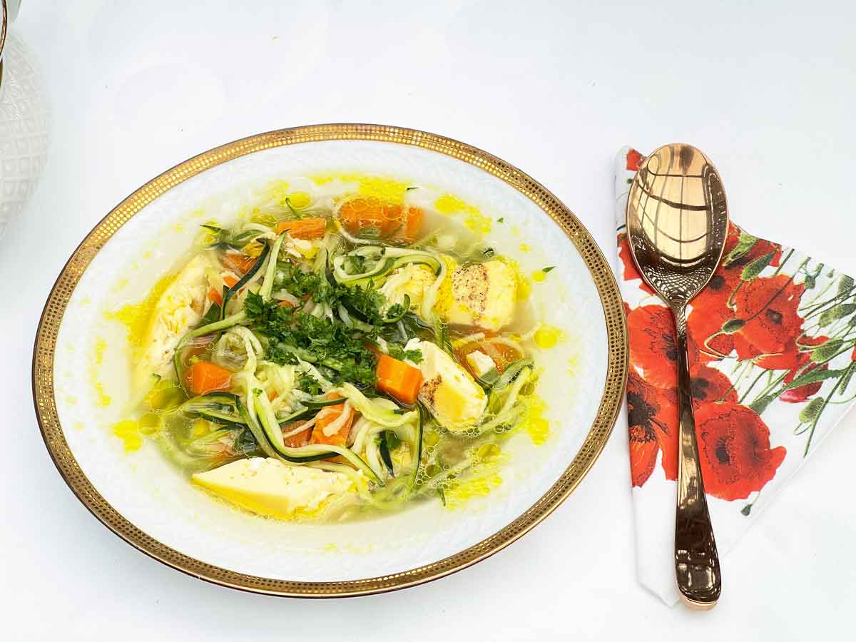 Rosół z cukinią i Eierstich