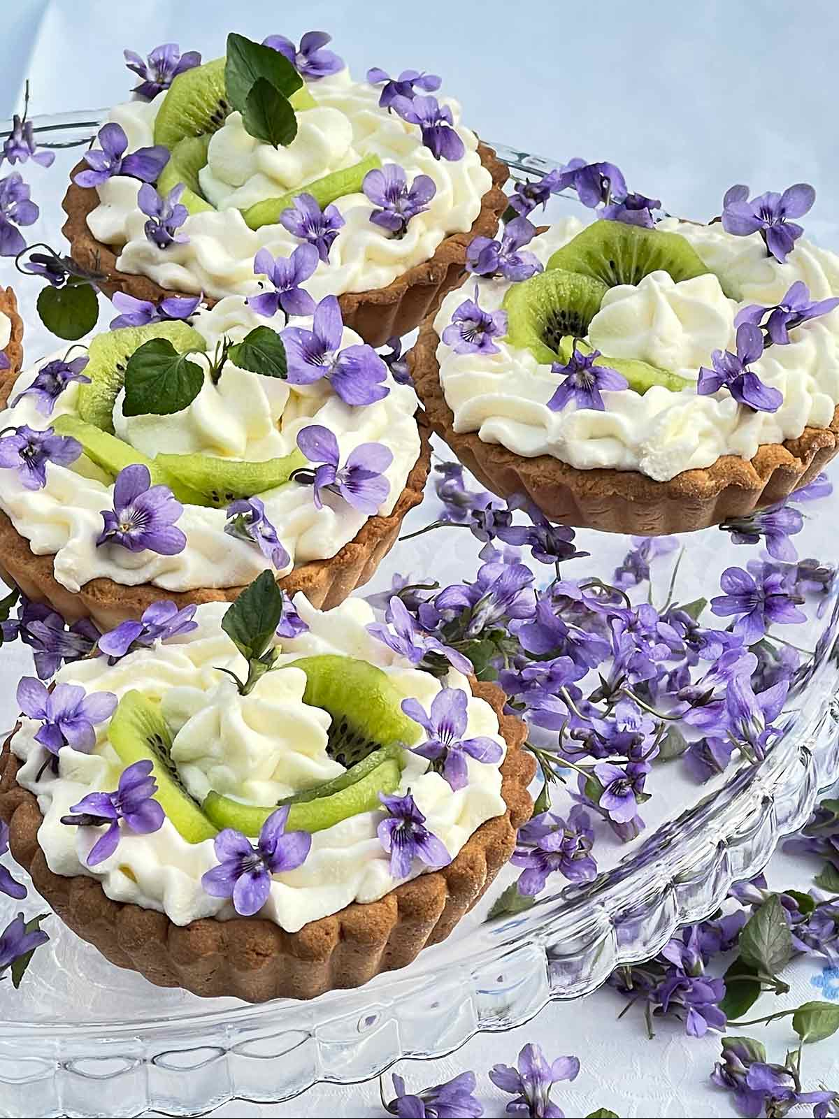 Fiołkowe torciki z Amaretto