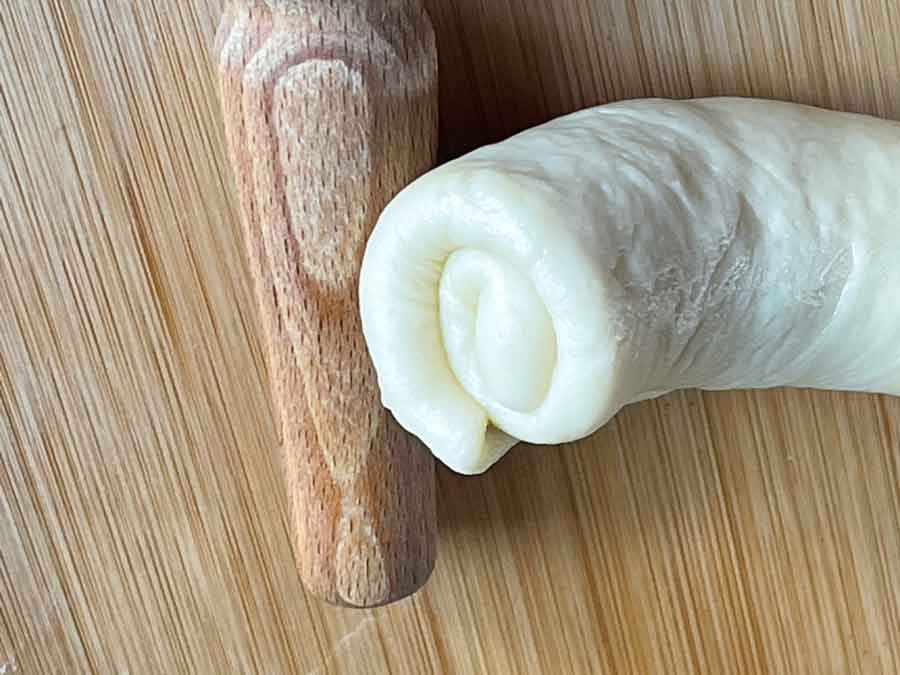 przygotowanie- Bułeczki mleczne