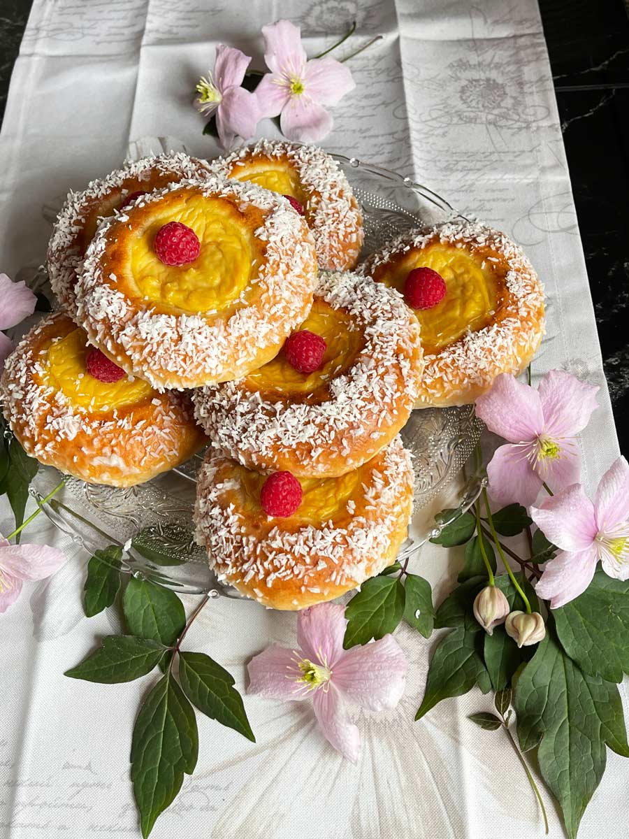 Skoleboller, bułki szkolne