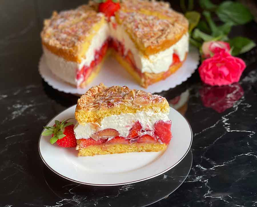 Tort truskawkowy z mascarpone