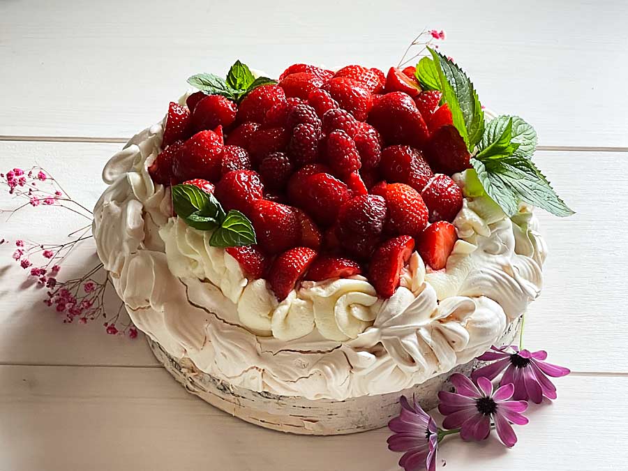 Pavlova truskawkowa