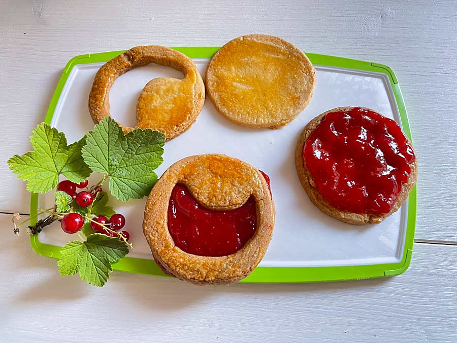 Francuskie ciasteczka z marmoladą