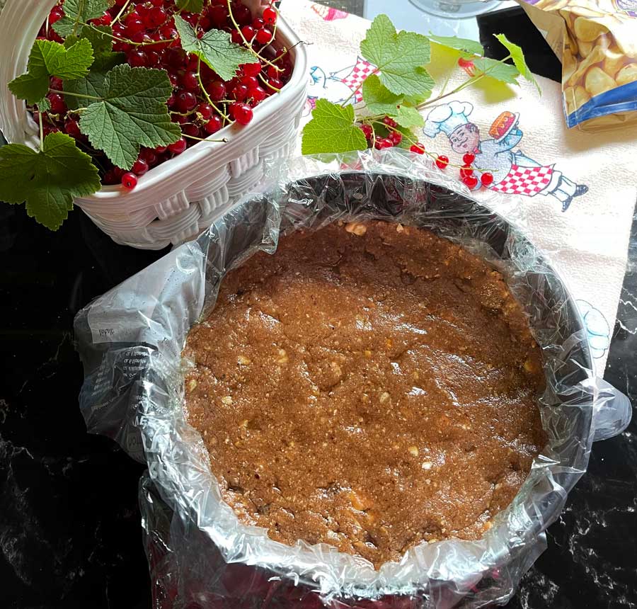 Porzeczkowy tort ze Skyrem