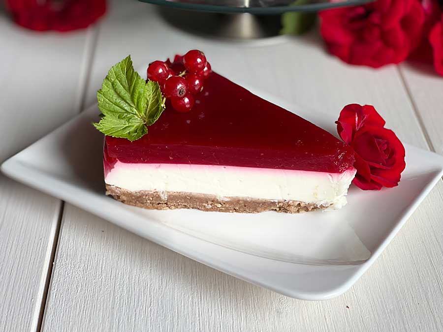 Porzeczkowy tort ze Skyrem