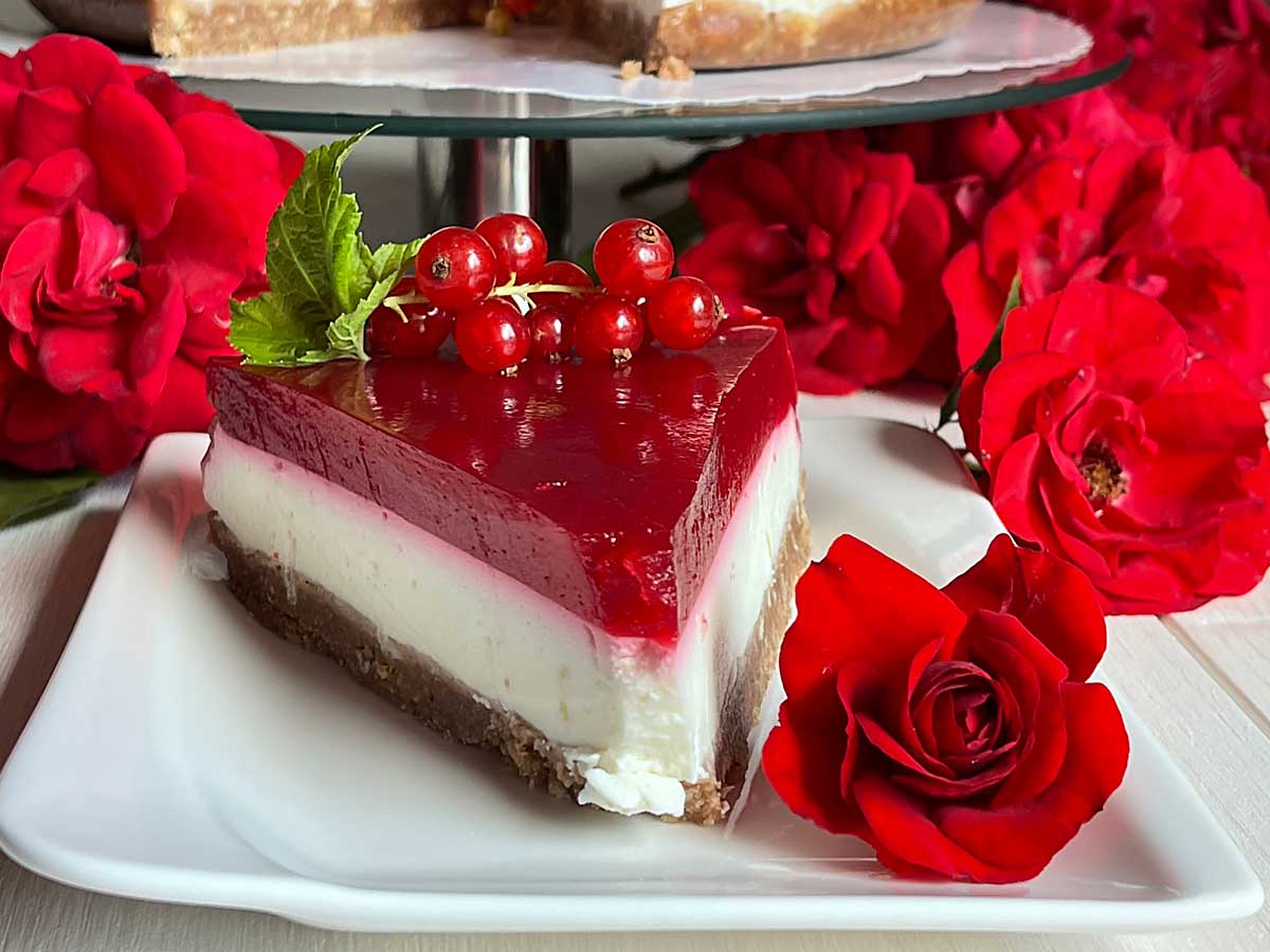 Porzeczkowy tort ze Skyrem