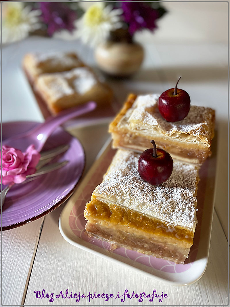 Szarlotka na francuskim cieście