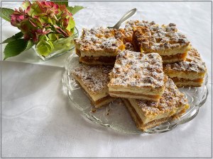 Szarlotka Boskop z budyniem