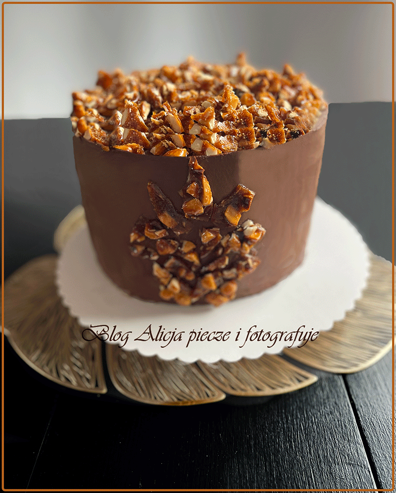 Tort czekoladowy z bursztynami