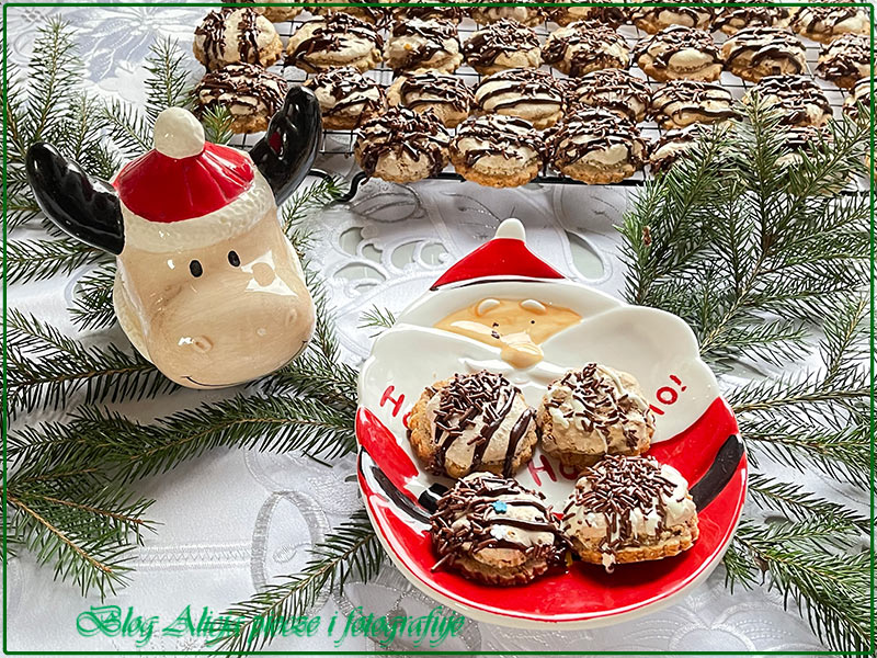 Orzechowe talary z makaronikami