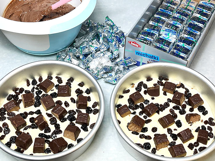 Sernik z czekoladą i Michałkami