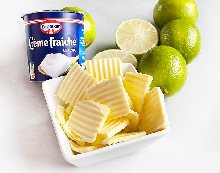 Cytrynowe ciasto z kremem serowym