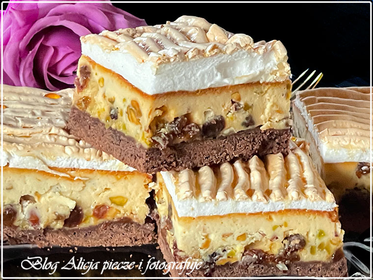 Sernik bakaliowy z kropelkami