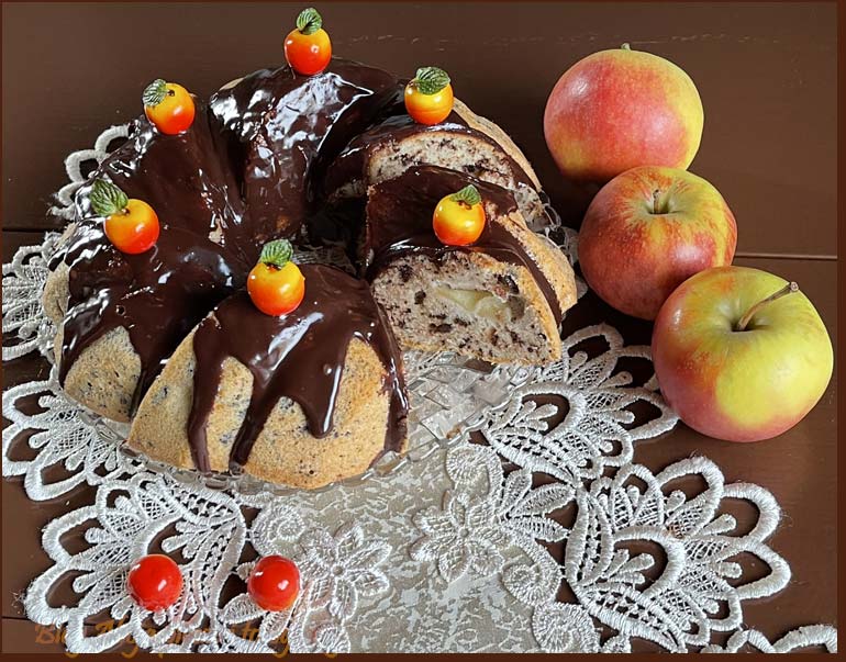 Babka straciatella- jabłkowa z 8 białek 