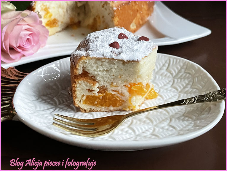 Mandarynkowe ciasto białkowe