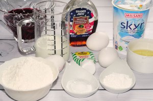 Wafle ze Skyrem i wiśniami