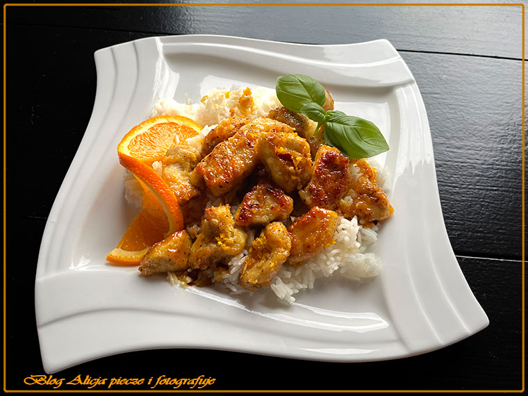 Pierś kurczaka w pomarańczach
