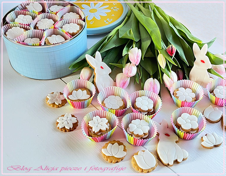 Wielkanocne ciasteczka i zajączki 