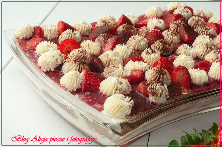 Tiramisu z truskawkami