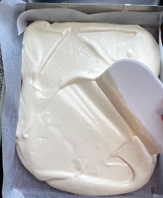 Rolada truskawkowa w galaretce