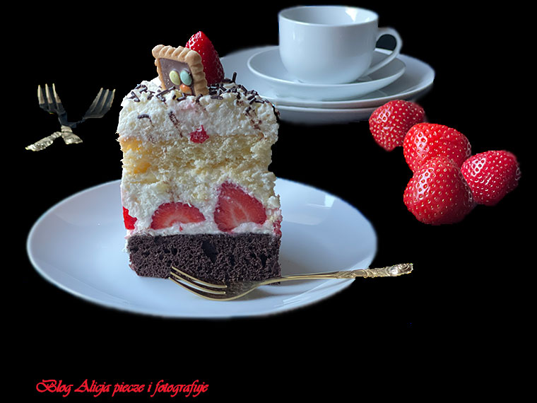Truskawkowy tort na Dzień Matki