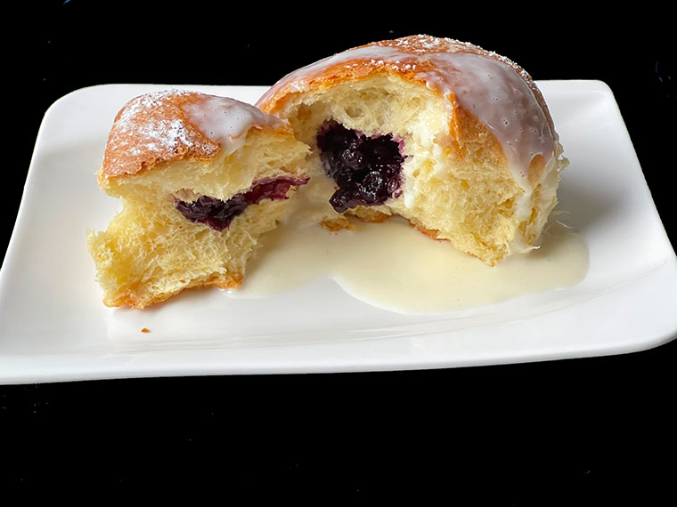 Heidelbeer-Buchteln - czyli bułeczki jagodowe