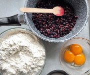 Heidelbeer-Buchteln - czyli bułeczki jagodowe