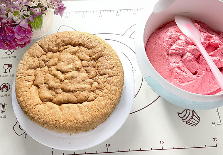 Truskawkowy - Tort - Urodzinowy