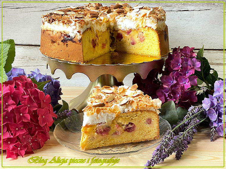 Agrestowe ciasto z bezą