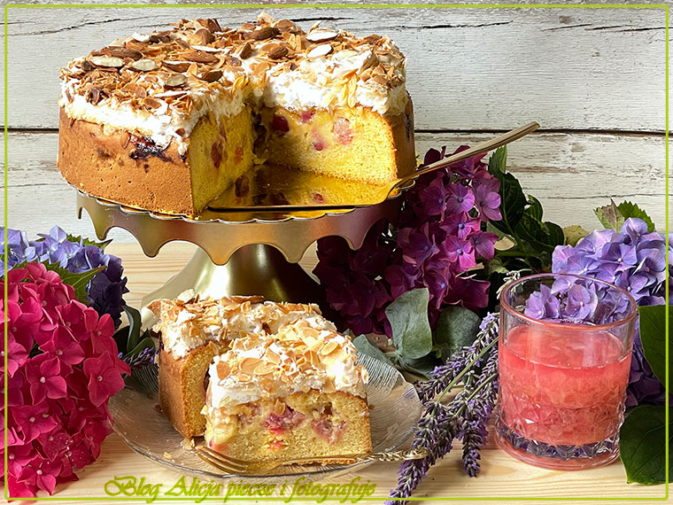 Agrestowe ciasto z bezą