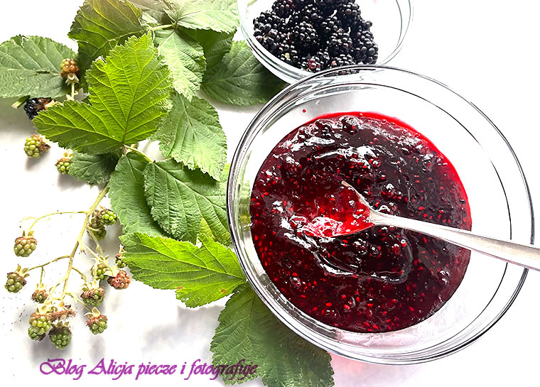 Jeżynowe ciasto z budyniem