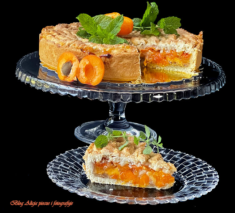 Morelowo - brzoskwiniowe ciasto miodowe