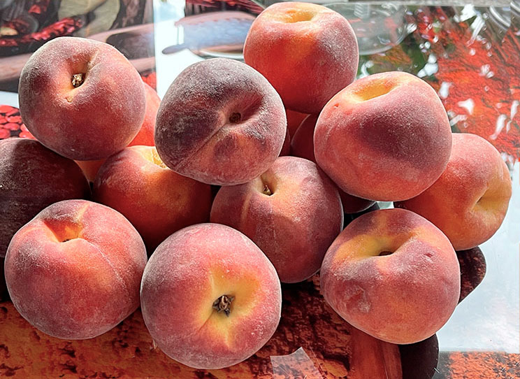 Morelowo - brzoskwiniowe ciasto miodowe