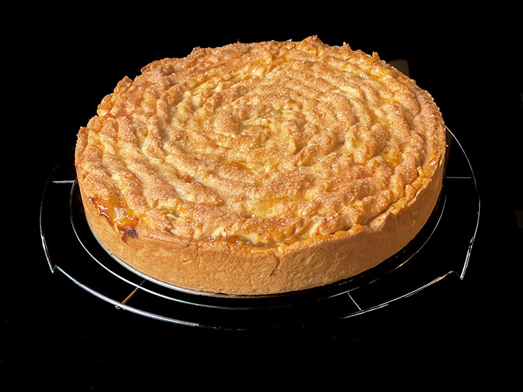 Morelowo - brzoskwiniowe ciasto miodowe