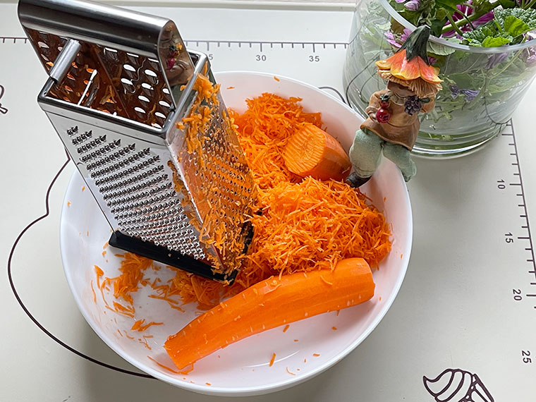 Marchewkowy przekładaniec kremowy