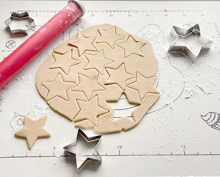 Marcepanowe gwiazdki orzechowe