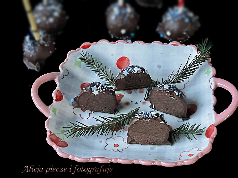 Mikołajkowe kulki czekoladowe 