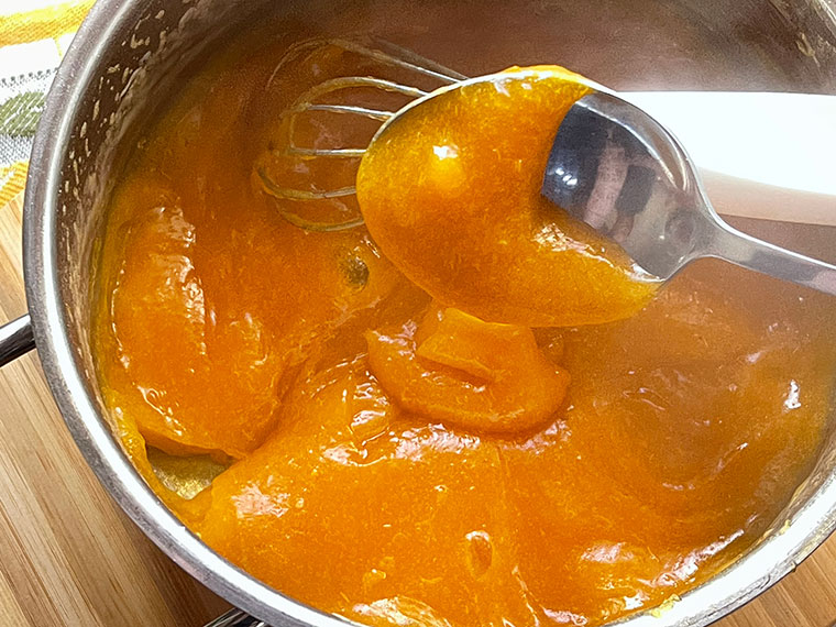 Morelowo - migdałowe ciasto z kremem