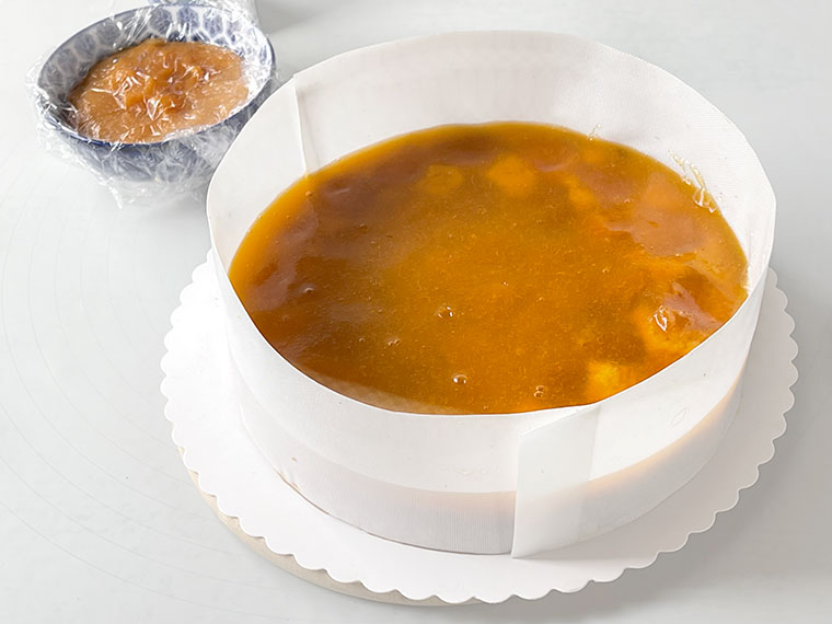 Morelowo - migdałowe ciasto z kremem