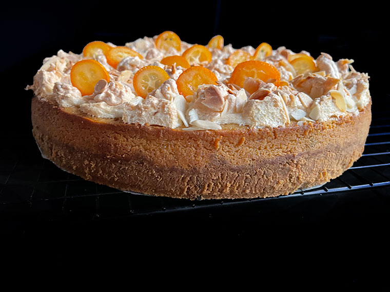 Pomarańczowe ciasto z bezą