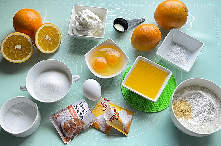 Pomarańczowy tort jak chmurka