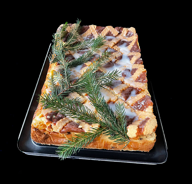 Sernik z tradycyjną kratką