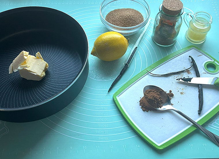 Tort jabłkowy - bezowy