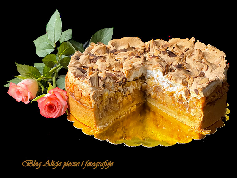 Tort jabłkowy - bezowy 