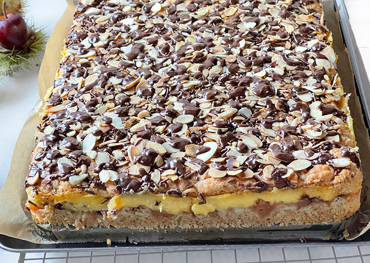 Szarlotka z leśnych jabłek