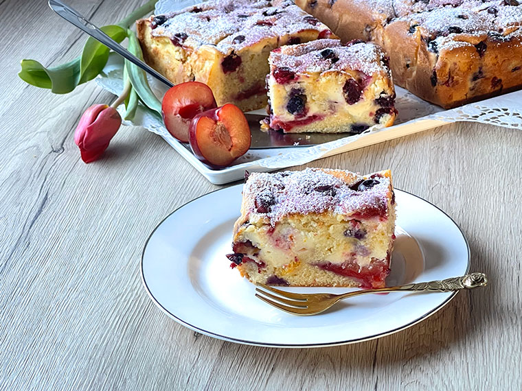 Ciasto owocowe z serkami 